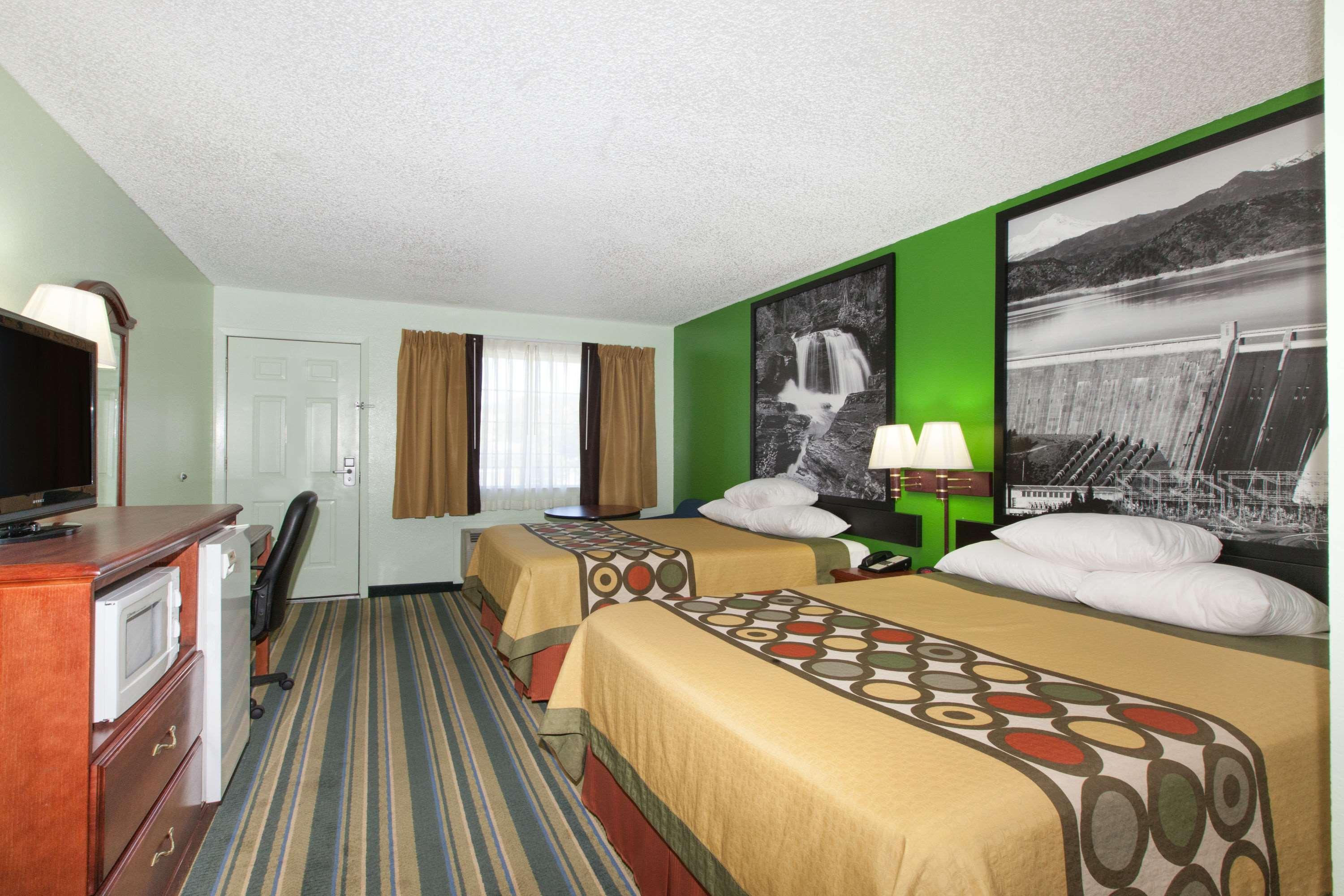 Hotel Super 8 By Wyndham Yreka Zewnętrze zdjęcie