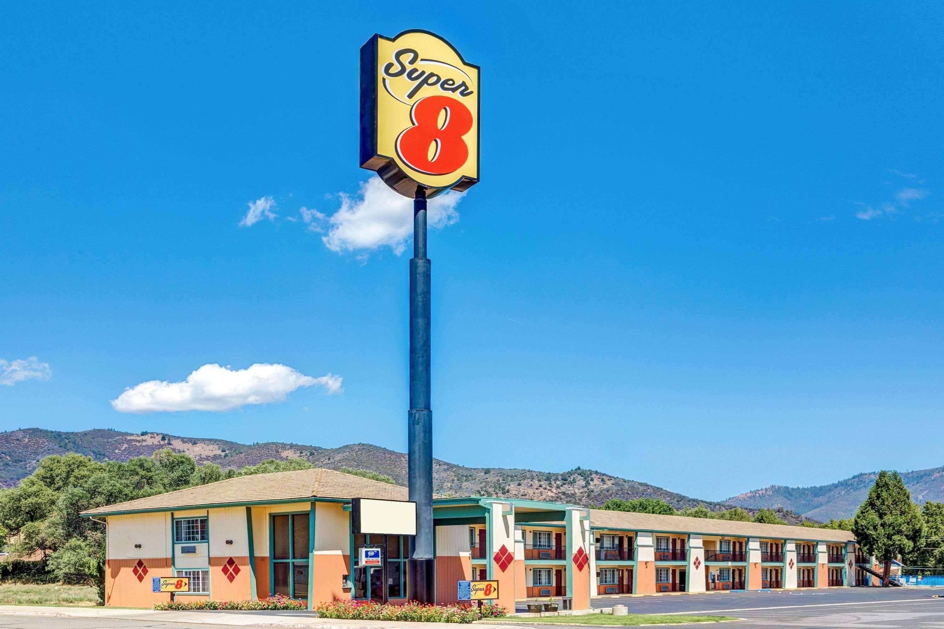Hotel Super 8 By Wyndham Yreka Zewnętrze zdjęcie
